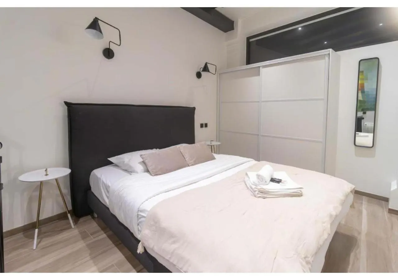 Sublime et neuf appartement Saint Germain des Près  Paris France