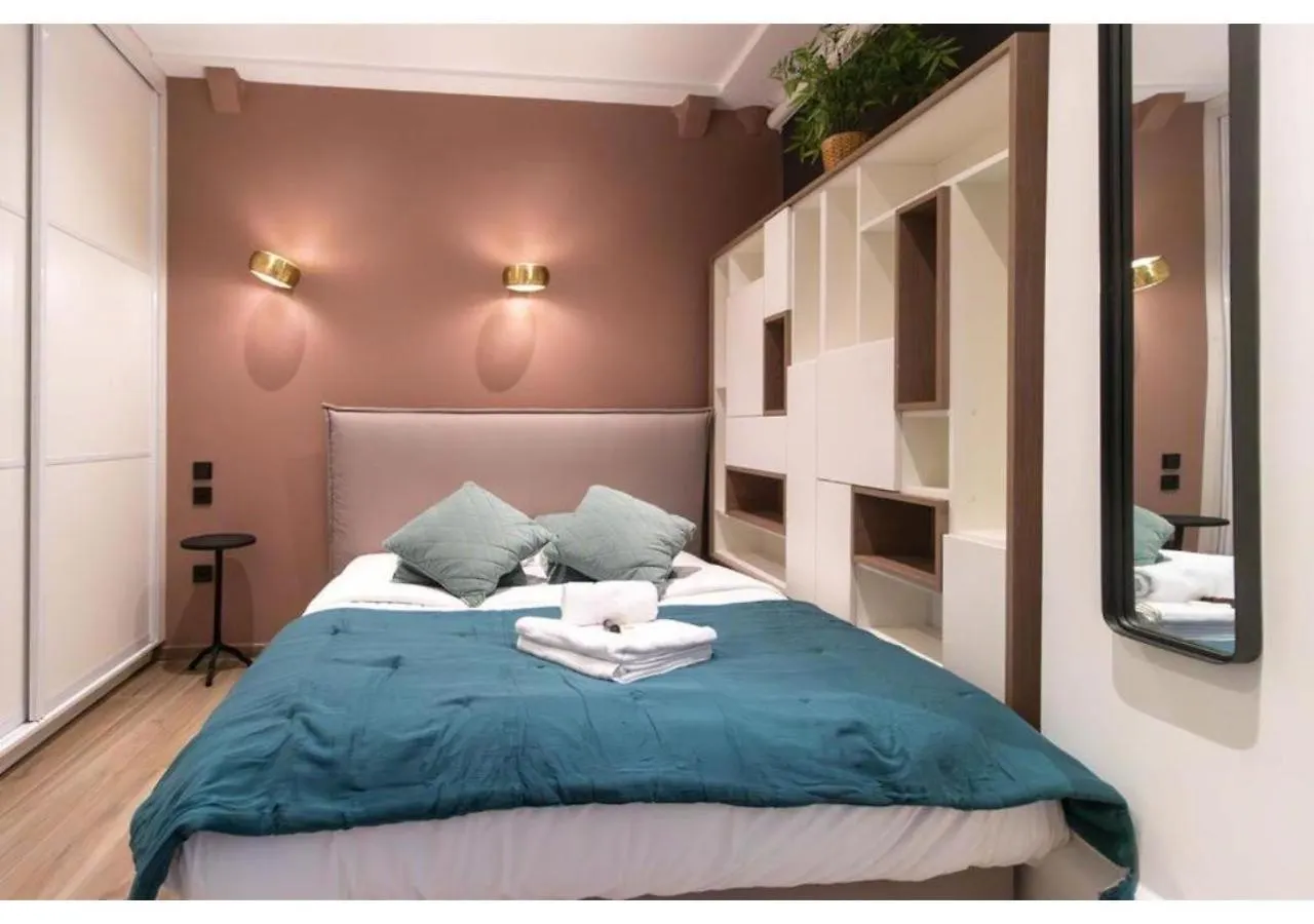 Sublime et neuf appartement Saint Germain des Près  Paris France
