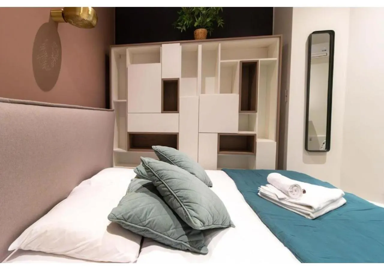 Apartment Saint Germain Des Pres By Studio Prestige Paris